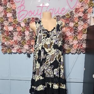 Sleeveless Paisley Mini Dress in Black and Cream